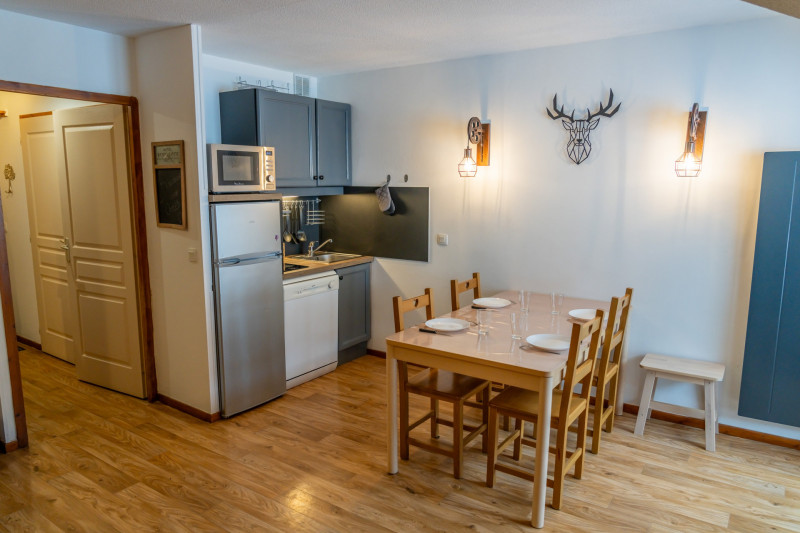 LocationAppartementLesOrres_AgenceDesOrres_MBB304 LocationAppartementLesOrres_AgenceDesOrres_MBB304