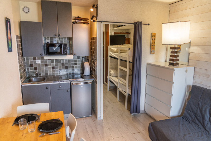 LocationAppartementLesOrres_AgenceDesOrres_BOU505 LocationAppartementLesOrres_AgenceDesOrres_BOU505