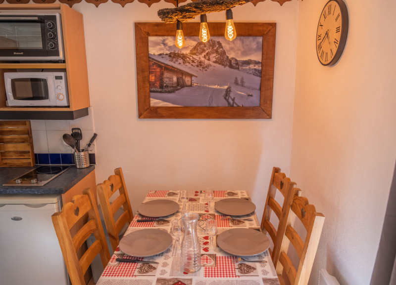 LocationAppartementLesOrres_AgenceDesOrres_PDA122 LocationAppartementLesOrres_AgenceDesOrres_PDA122