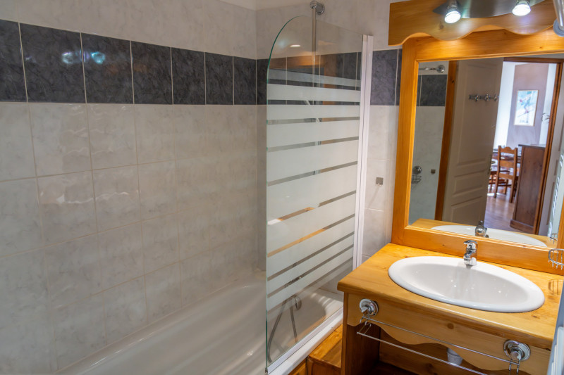 LocationAppartementLesOrres_AgenceDesOrres_MZ1304 LocationAppartementLesOrres_AgenceDesOrres_MZ1304