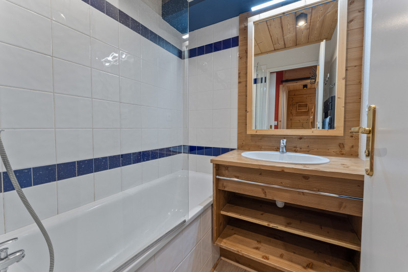 LocationAppartementLesOrres_AgenceDesOrres_PDA_A02 LocationAppartementLesOrres_AgenceDesOrres_PDA_A02