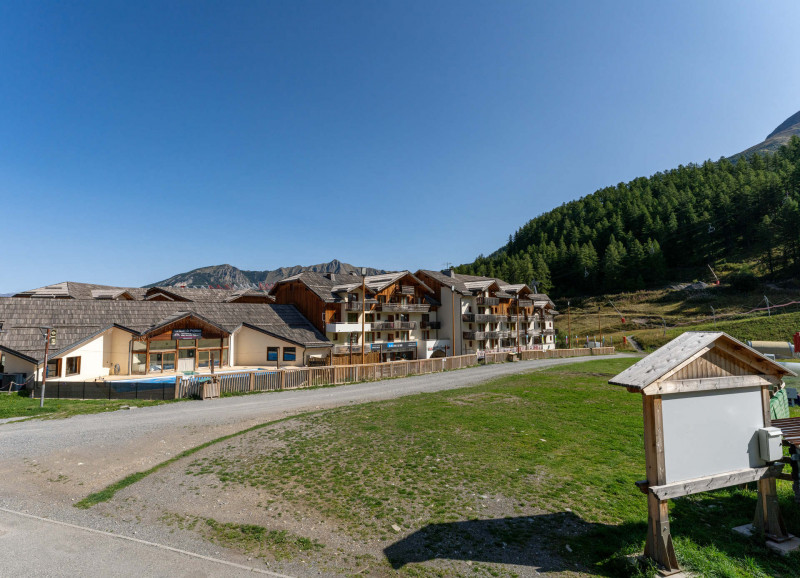 LocationAppartementLesOrres_AgenceDesOrres_PDA_A02 LocationAppartementLesOrres_AgenceDesOrres_PDA_A02