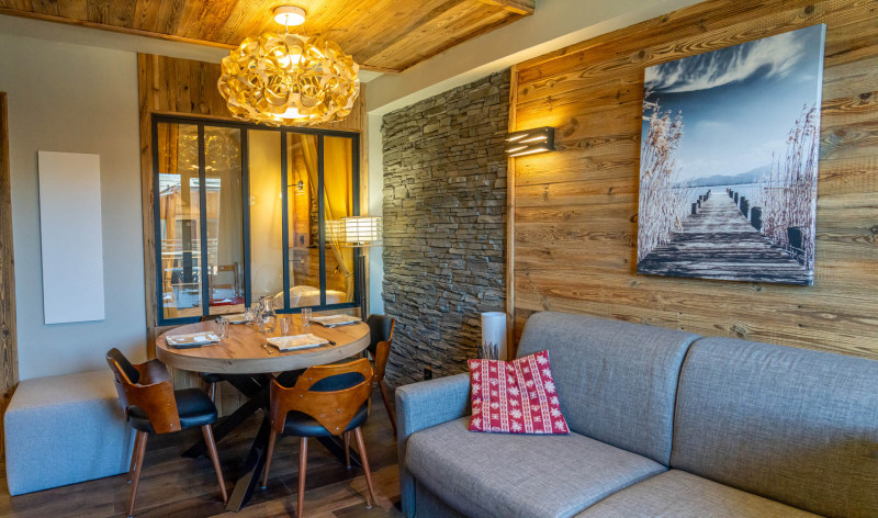 LocationAppartementLesOrres_AgenceDesOrres_MBA302 LocationAppartementLesOrres_AgenceDesOrres_MBA302