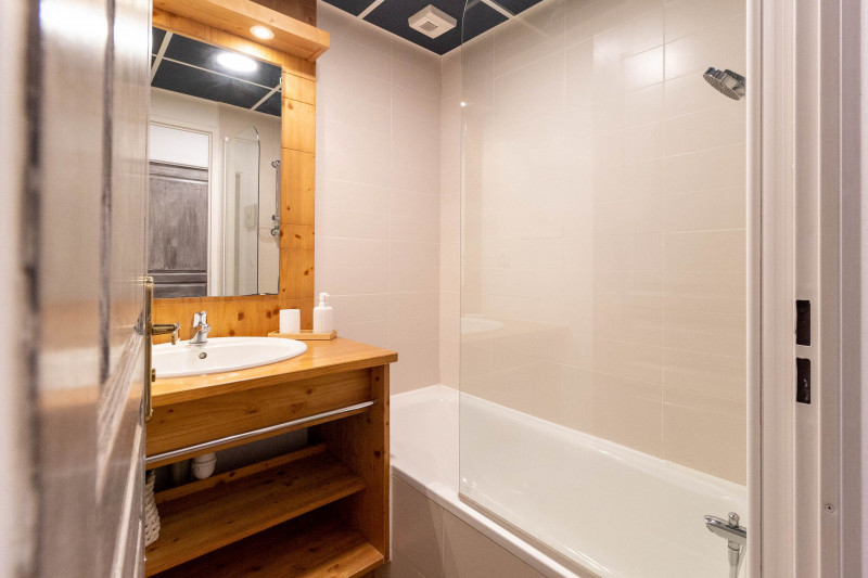 LocationAppartementLesOrres_AgenceDesOrres_BDA202 LocationAppartementLesOrres_AgenceDesOrres_BDA202