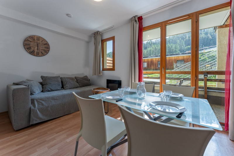 LocationAppartementLesOrres_AgenceDesOrres_TSO911 LocationAppartementLesOrres_AgenceDesOrres_TSO911