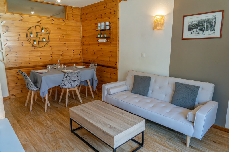 LocationAppartementLesOrres_AgenceDesOrres_MZ2221 LocationAppartementLesOrres_AgenceDesOrres_MZ2221