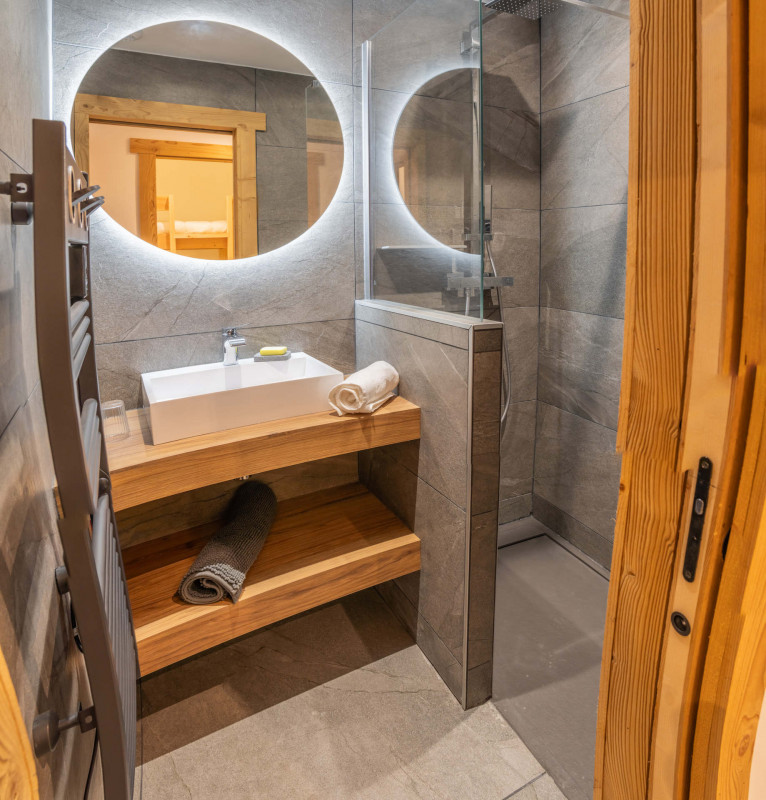 LocationAppartementLesOrres_AgenceDesOrres_CHALOU1 LocationAppartementLesOrres_AgenceDesOrres_CHALOU1