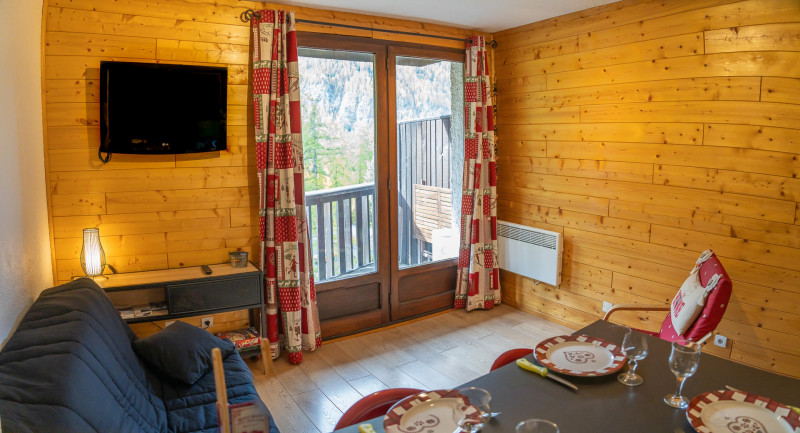 LocationAppartementLesOrres_AgenceDesOrres_ECR606 LocationAppartementLesOrres_AgenceDesOrres_ECR606