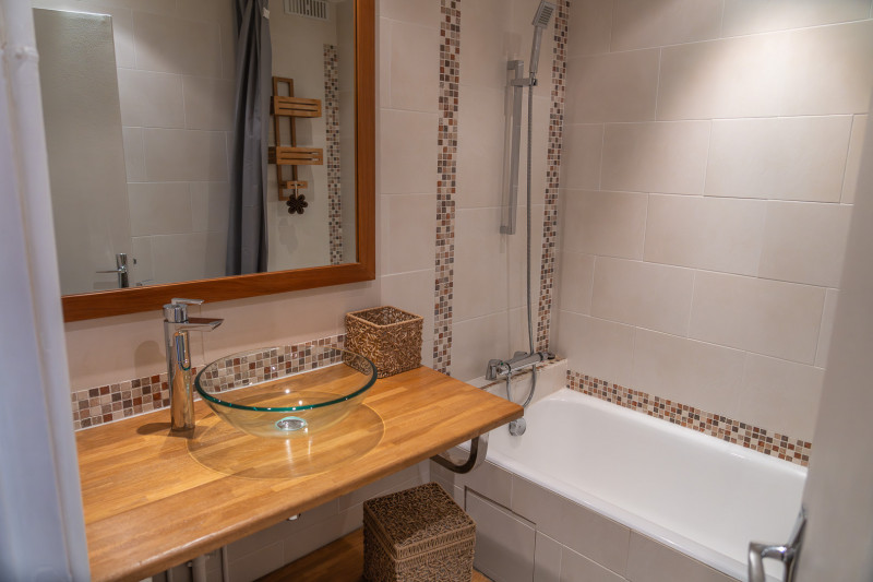 LocationAppartementLesOrres_AgenceDesOrres_ECR606 LocationAppartementLesOrres_AgenceDesOrres_ECR606