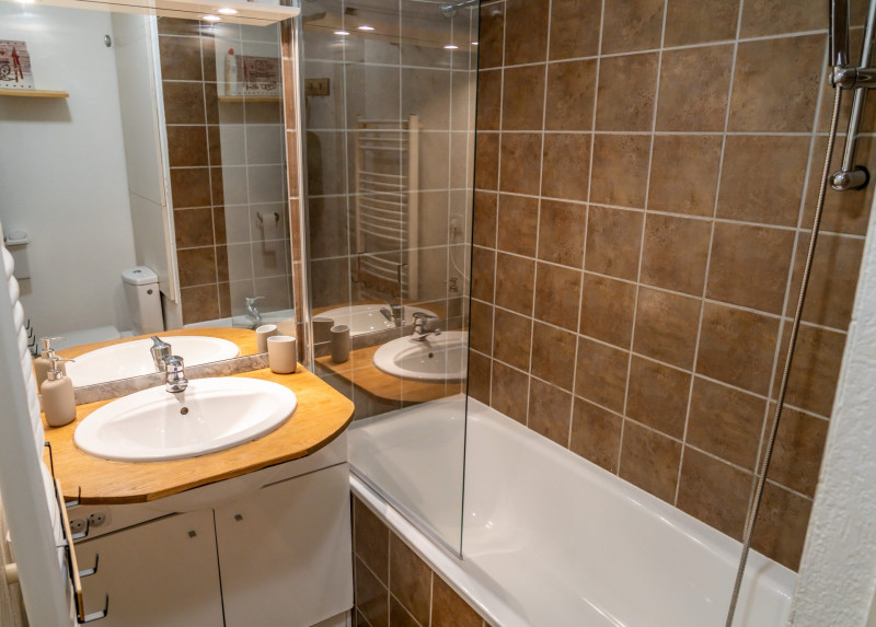 LocationAppartementLesOrres_AgenceDesOrres_BMA117 LocationAppartementLesOrres_AgenceDesOrres_BMA117
