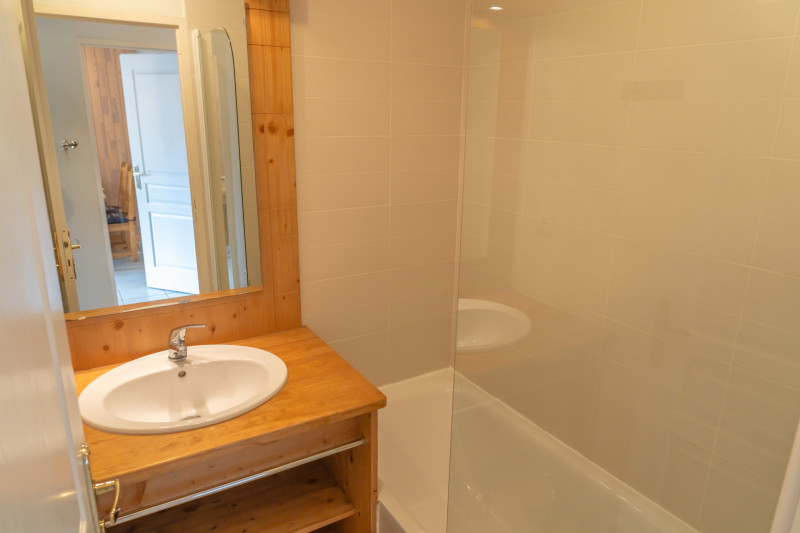 LocationAppartementLesOrres_AgenceDesOrres_BDA205 LocationAppartementLesOrres_AgenceDesOrres_BDA205