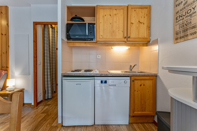 LocationAppartementLesOrres_AgenceDesOrres_MBC606 LocationAppartementLesOrres_AgenceDesOrres_MBC606