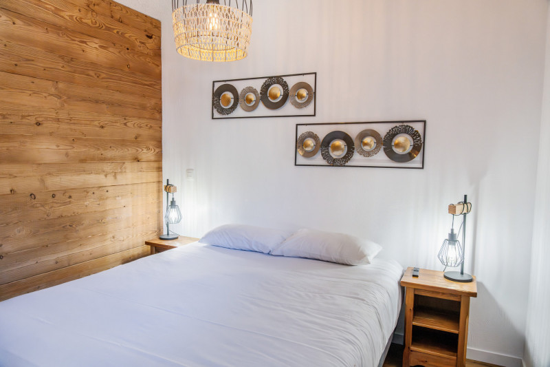 LocationVacancesLesOrres_AgenceDesOrres_MZ2313 LocationVacancesLesOrres_AgenceDesOrres_MZ2313