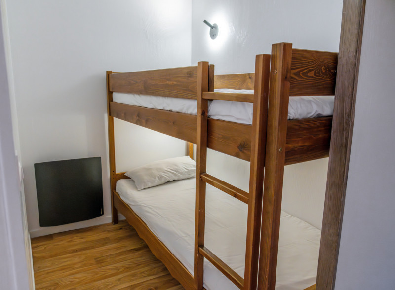 LocationVacancesLesOrres_AgenceDesOrres_MZ2313 LocationVacancesLesOrres_AgenceDesOrres_MZ2313