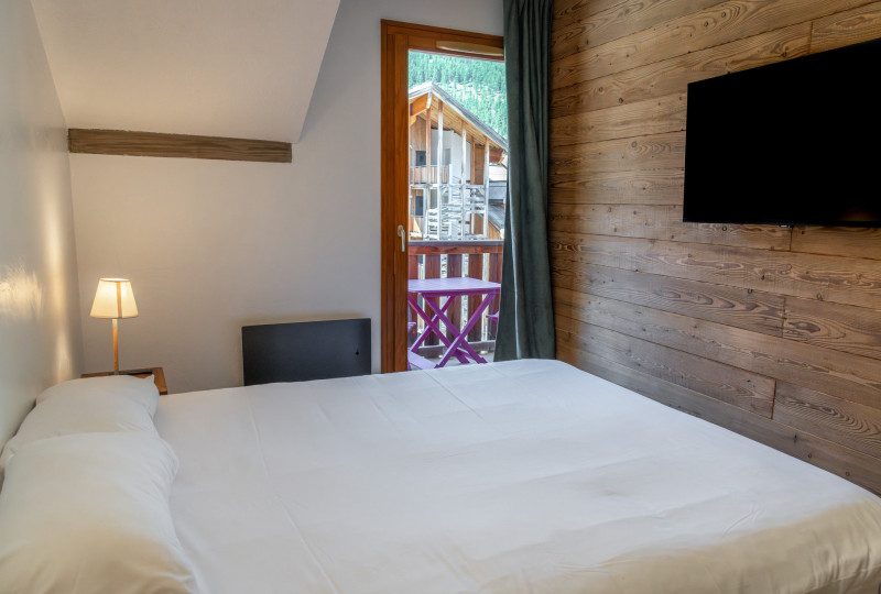 LocationVacancesLesOrres_AgenceDesOrres_MZ2313 LocationVacancesLesOrres_AgenceDesOrres_MZ2313