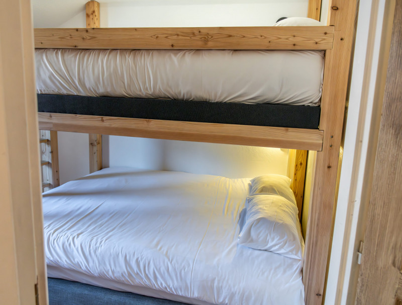 LocationVacancesLesOrres_AgenceDesOrres_MZ2313 LocationVacancesLesOrres_AgenceDesOrres_MZ2313