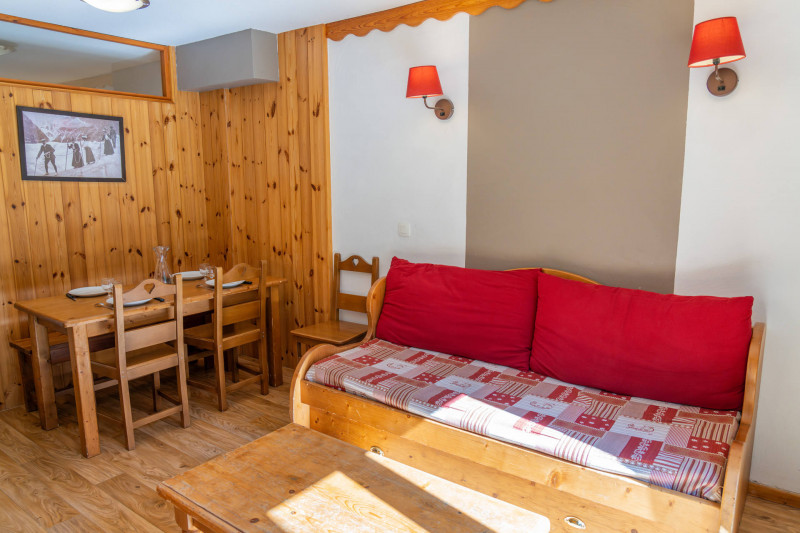 LocationAppartementLesOrres_AgenceDesOrres_MBC402 LocationAppartementLesOrres_AgenceDesOrres_MBC402