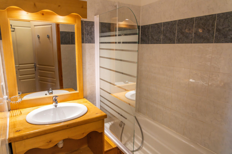 LocationAppartementLesOrres_AgenceDesOrres_MZ2114 LocationAppartementLesOrres_AgenceDesOrres_MZ2114