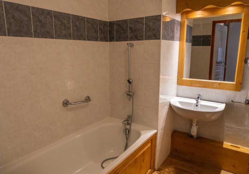 LocationAppartementLesOrres_AgenceDesOrres_MBC614 LocationAppartementLesOrres_AgenceDesOrres_MBC614