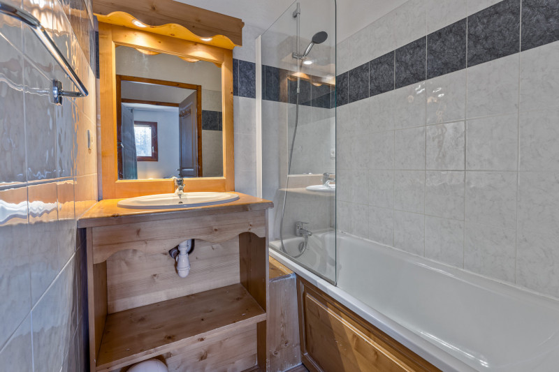 LocationAppartementLesOrres_AgenceDesOrres_MBC703 LocationAppartementLesOrres_AgenceDesOrres_MBC703