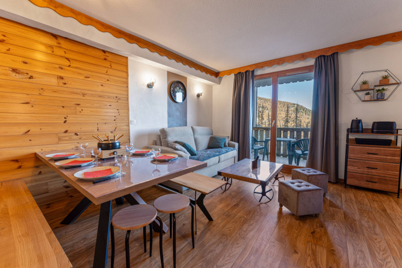LocationAppartementLesOrres_AgenceDesOrres_MZ1103 LocationAppartementLesOrres_AgenceDesOrres_MZ1103