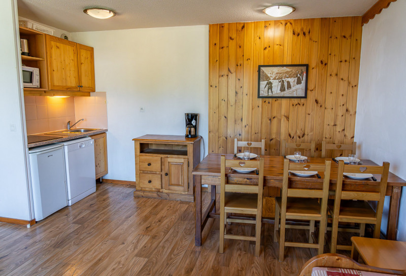 LocationAppartementLesOrres_AgenceDesOrres_MBC301