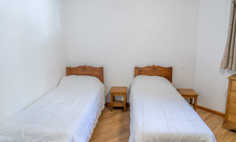 LocationAppartementLesOrres_AgenceDesOrres_MBC301 LocationAppartementLesOrres_AgenceDesOrres_MBC301