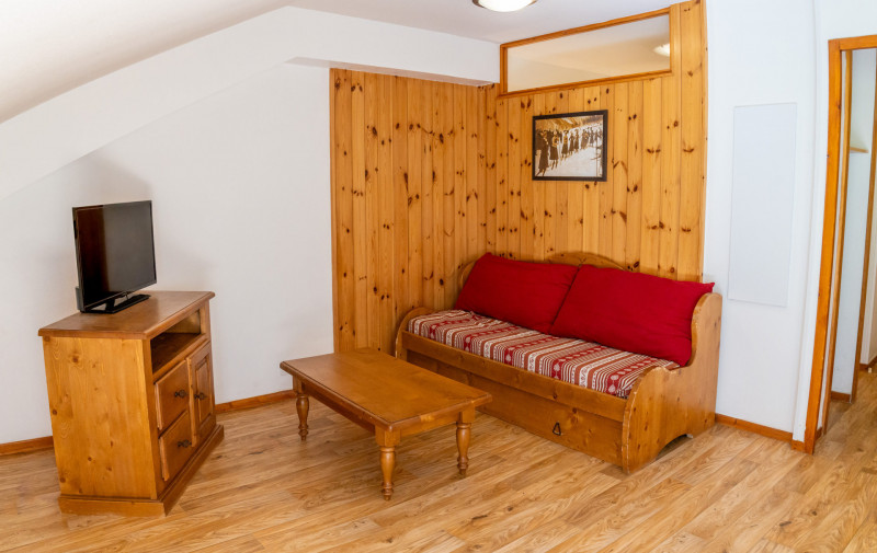 LocationAppartementLesOrres_AgenceDesOrres_MBC704 LocationAppartementLesOrres_AgenceDesOrres_MBC704