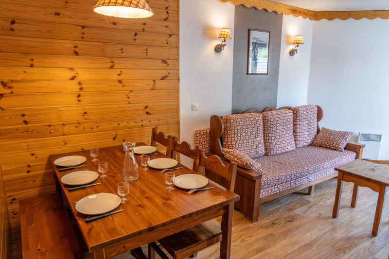 LocationAppartementLesOrres_AgenceDesOrres_MZ1215 LocationAppartementLesOrres_AgenceDesOrres_MZ1215