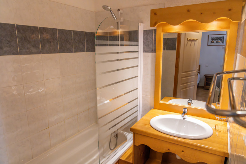 LocationAppartementLesOrres_AgenceDesOrres_MZ1216 LocationAppartementLesOrres_AgenceDesOrres_MZ1216