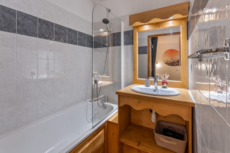 LocationAppartementLesOrres_AgenceDesOrres_MBC706 LocationAppartementLesOrres_AgenceDesOrres_MBC706