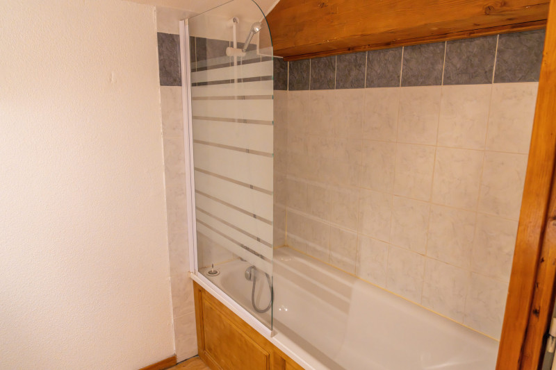 LocationAppartementLesOrres_AgenceDesOrres_MZ2306 LocationAppartementLesOrres_AgenceDesOrres_MZ2306