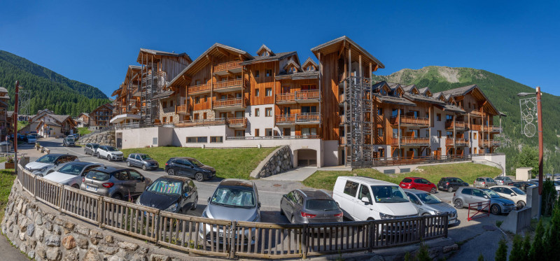 LocationAppartementLesOrres_AgenceDesOrres_MZ2122 LocationAppartementLesOrres_AgenceDesOrres_MZ2122
