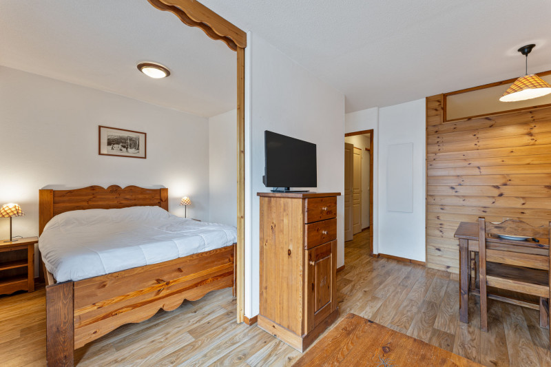 LocationAppartementLesOrres_AgenceDesOrres_MZ2115 LocationAppartementLesOrres_AgenceDesOrres_MZ2115