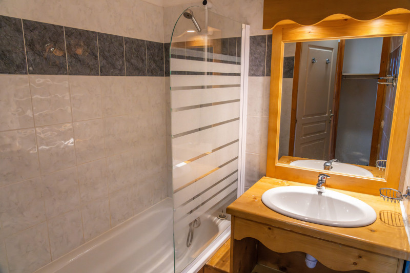LocationAppartementLesOrres_AgenceDesOrres_MZ1221 LocationAppartementLesOrres_AgenceDesOrres_MZ1221