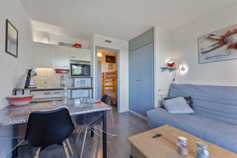 LocationAppartementLesOrres_AgenceDesOrres_CAI912 LocationAppartementLesOrres_AgenceDesOrres_CAI912