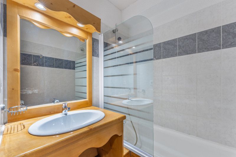 LocationAppartementLesOrres_AgenceDesOrres_MZ2006 LocationAppartementLesOrres_AgenceDesOrres_MZ2006