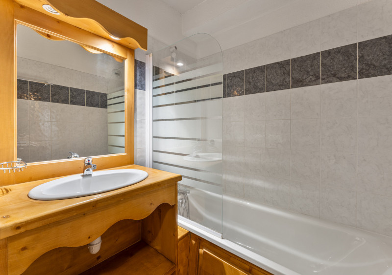 LocationAppartementLesOrres_AgenceDesOrres_MZ2021 LocationAppartementLesOrres_AgenceDesOrres_MZ2021