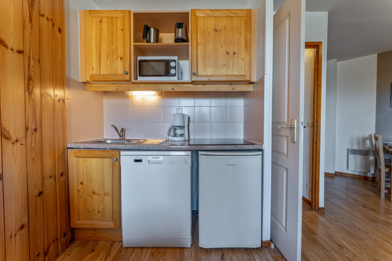 LocationAppartementLesOrres_AgenceDesOrres_MBC701 LocationAppartementLesOrres_AgenceDesOrres_MBC701