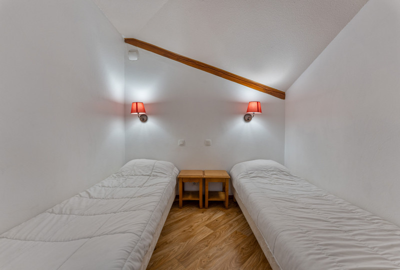 LocationAppartementLesOrres_AgenceDesOrres_MBC701 LocationAppartementLesOrres_AgenceDesOrres_MBC701