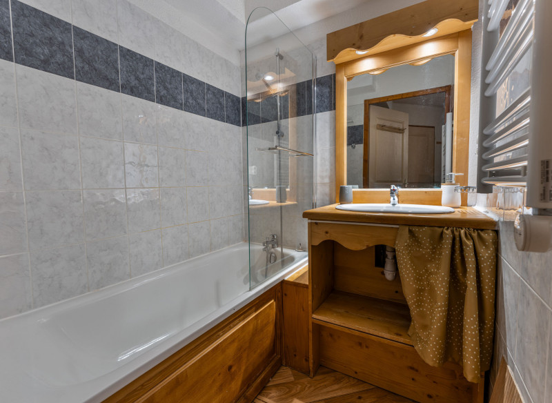 LocationAppartementLesOrres_AgenceDesOrres_MZ1112 LocationAppartementLesOrres_AgenceDesOrres_MZ1112