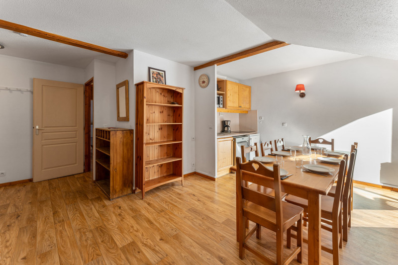 LocationAppartementLesOrres_AgenceDesOrres_MBC401 LocationAppartementLesOrres_AgenceDesOrres_MBC401