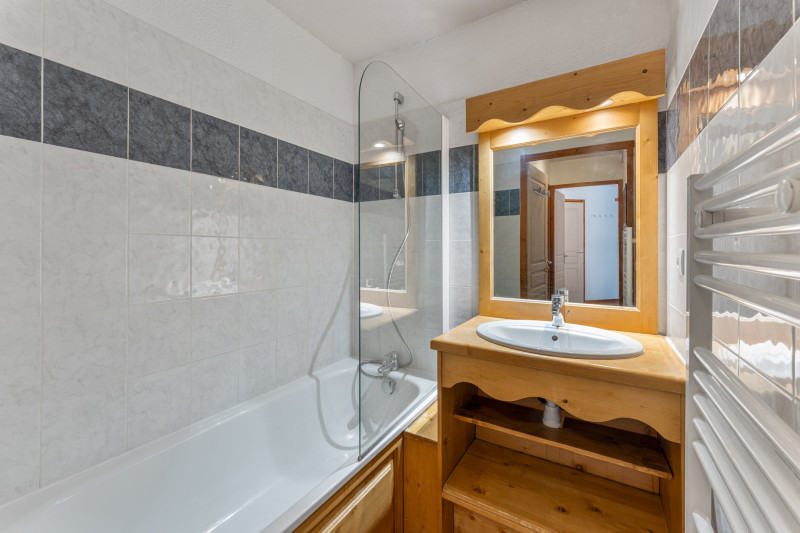 LocationAppartementLesOrres_AgenceDesOrres_MBC401 LocationAppartementLesOrres_AgenceDesOrres_MBC401