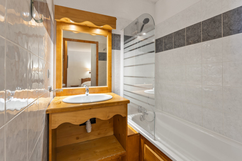 LocationAppartementLesOrres_AgenceDesOrres_MZ1106 LocationAppartementLesOrres_AgenceDesOrres_MZ1106