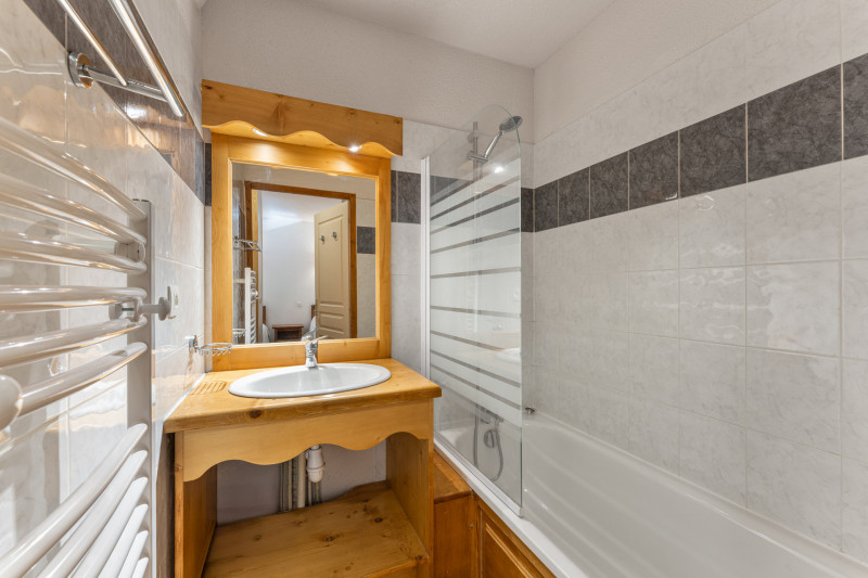 LocationAppartementLesOrres_AgenceDesOrres_MZ1115 LocationAppartementLesOrres_AgenceDesOrres_MZ1115