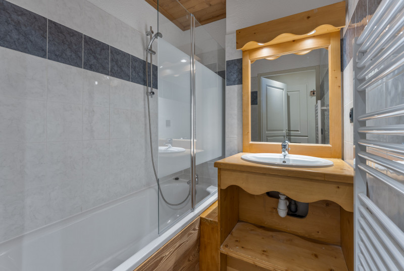 LocationAppartementLesOrres_AgenceDesOrres_MBC002 LocationAppartementLesOrres_AgenceDesOrres_MBC002