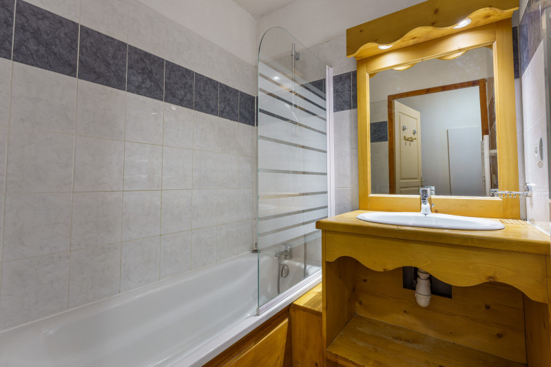 LocationAppartementLesOrres_AgenceDesOrres_MZ2102 LocationAppartementLesOrres_AgenceDesOrres_MZ2102