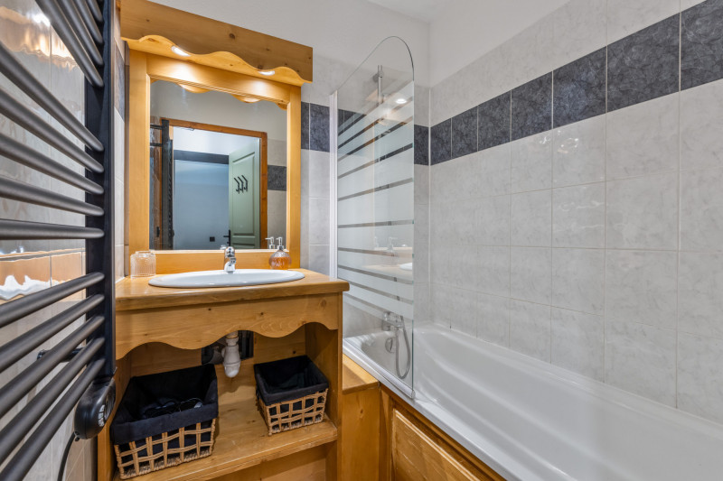 LocationAppartementLesOrres_AgenceDesOrres_MZ2212 LocationAppartementLesOrres_AgenceDesOrres_MZ2212