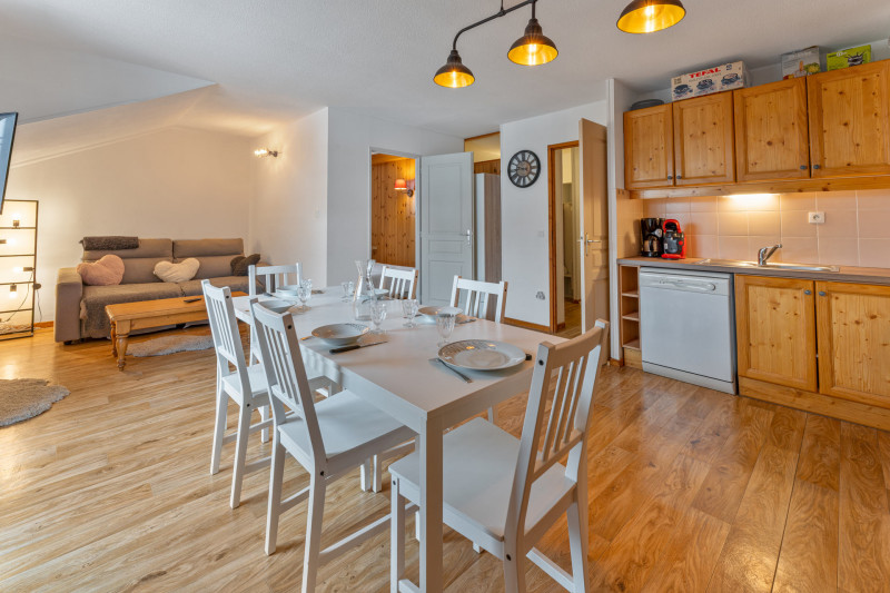 LocationAppartementLesOrres_AgenceDesOrres_MBC85
