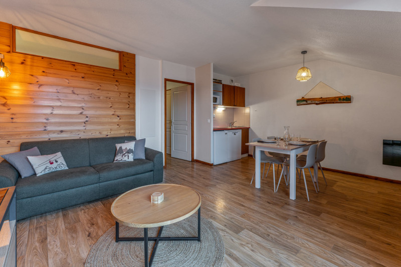 LocationAppartementLesOrres_AgenceDesOrres_MZ2302 LocationAppartementLesOrres_AgenceDesOrres_MZ2302